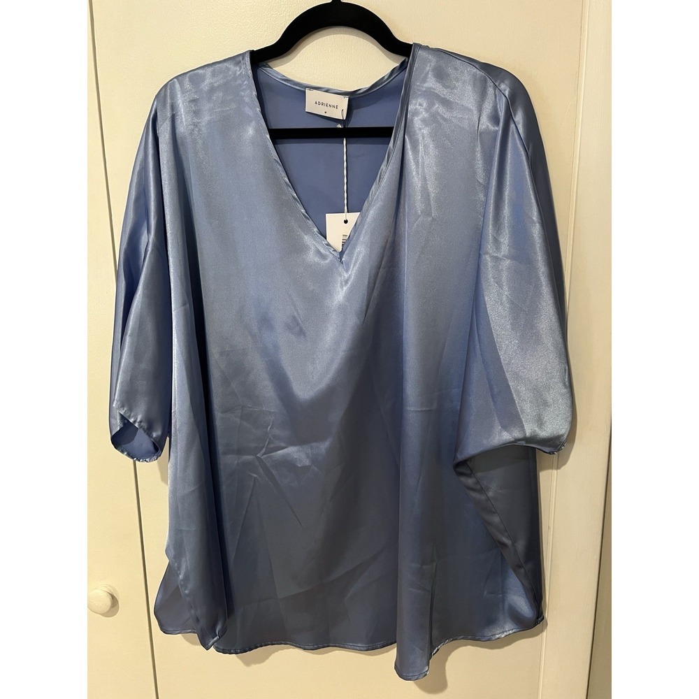 Adrienne Women's Size Medium Short Sleeve Satin V-Neck Top Oversized